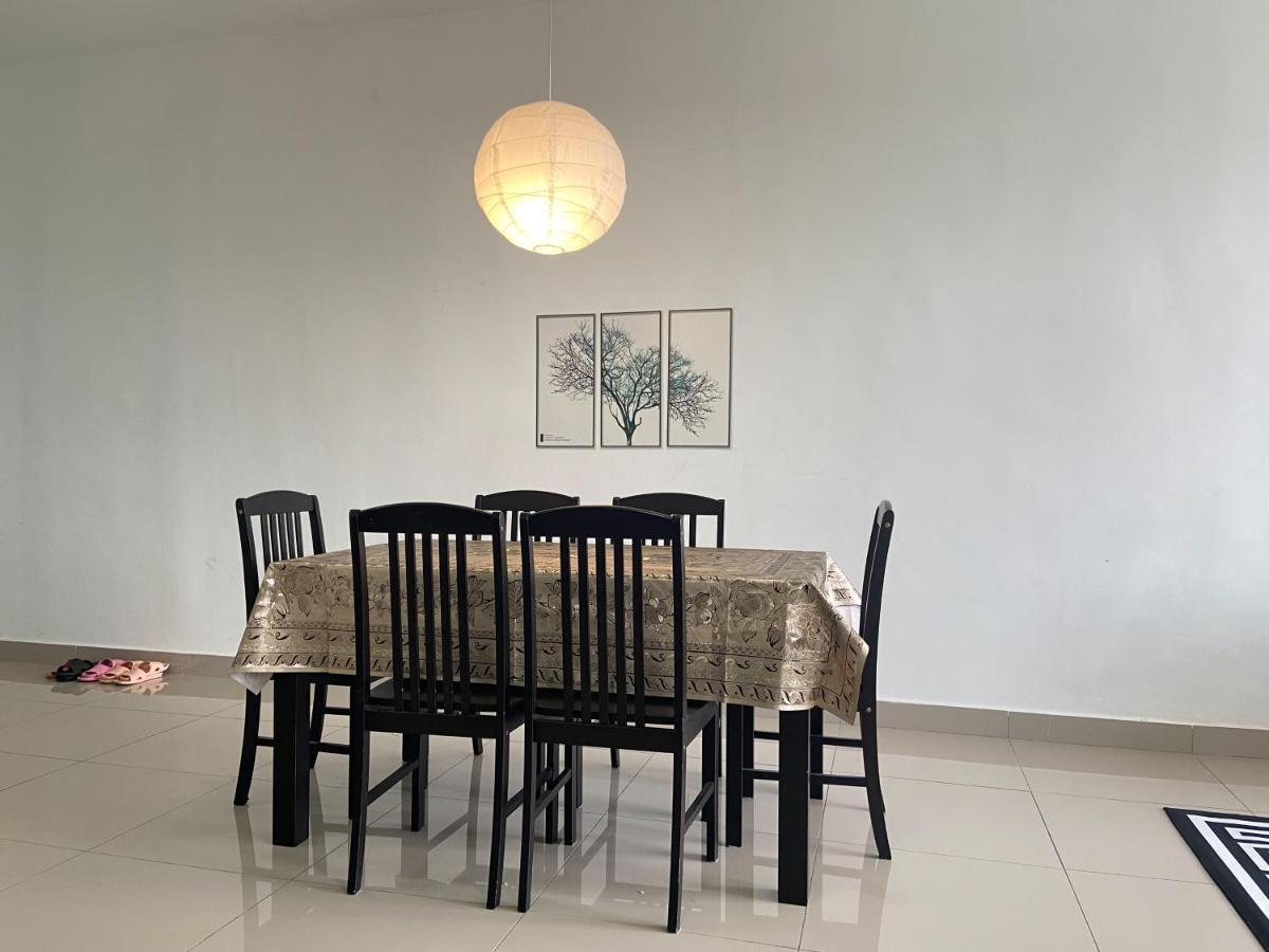 Relax Bear Homestay Тана Рата Екстериор снимка